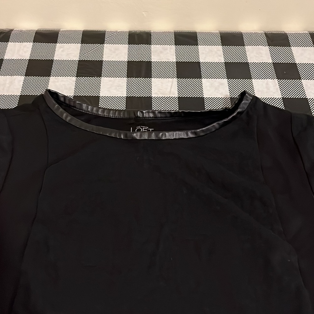 Black Top. - Picture 2 of 4